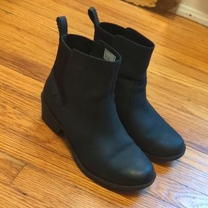 Teva Black Heeled Chelsea Boots